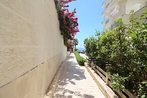 Beachfront Sion Sarande Apartment B
