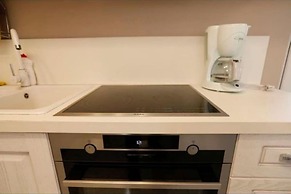 Beachfront Sion Sarande Apartment B