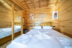 Honeymoon Bungalow With Private Pool and Sea View