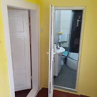 Room in Guest Room - Sejour Retreat For Family In Paradise