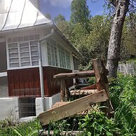 Room in Guest Room - Sejour Retreat For Family In Paradise