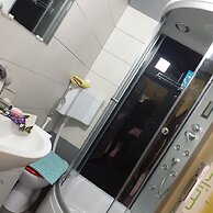 Room in Guest Room - Sejour Retreat For Family In Paradise