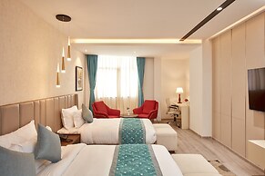 Indreni Suites Hotel