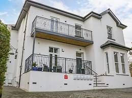 Apartment 4 10 Somers Court