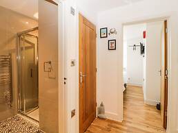 Apartment 4 10 Somers Court