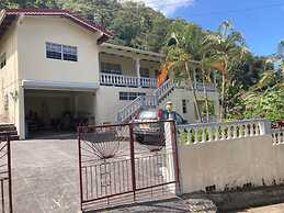 Stunning 2-bed Apartment in Grand Roy, Grenada
