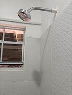 2 Bed Apartment - Sea View & 10min to Local Beach
