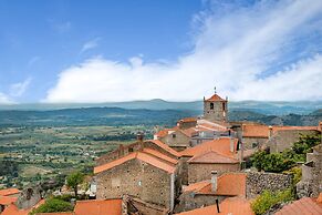 Casa das 10 Janelas at Monsanto