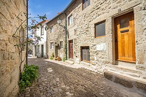 Casa das 10 Janelas at Monsanto