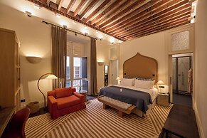 PuroGrand Hotel
