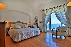 Luxury Villa Fiorita - Amazing Terrace Premium Location