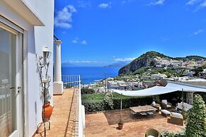 Luxury Villa Fiorita - Amazing Terrace Premium Location
