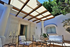 Luxury Villa Fiorita - Amazing Terrace Premium Location