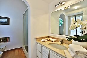 Luxury Villa Fiorita - Amazing Terrace Premium Location