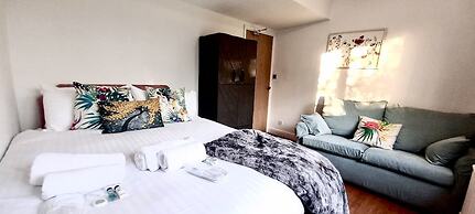 Amara House