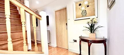 Amara House