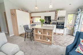 Loluke Lodge on The Lake
