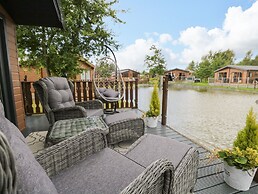 Loluke Lodge on The Lake