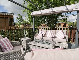 Loluke Lodge on The Lake