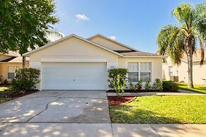 New Listing - Amazing 4 Bed 3 Bath - Private Pool 4 Bedroom Home by Re