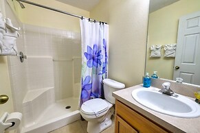 New Listing - Amazing 4 Bed 3 Bath - Private Pool 4 Bedroom Home by Re