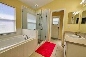 New Listing - Amazing 4 Bed 3 Bath - Private Pool 4 Bedroom Home by Re