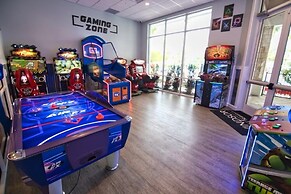 The Cozy Hammock 5 Bedroom Home by Redawning