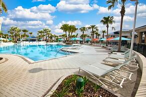 The Cozy Hammock 5 Bedroom Home by Redawning