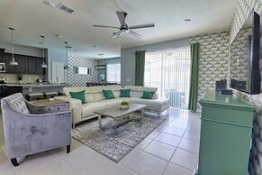 The Cozy Hammock 5 Bedroom Home by Redawning