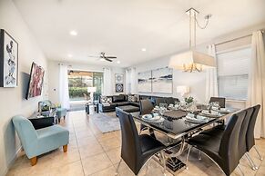 Phillipe's Windsor At Westside Vacation Home 7 Bedroom Home by Redawni