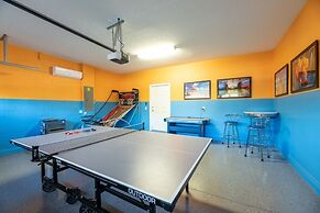 Phillipe's Windsor At Westside Vacation Home 7 Bedroom Home by Redawni