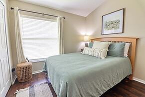 Maya's Charming Indian Creek Vacation Home 4 Bedroom Home by Redawning