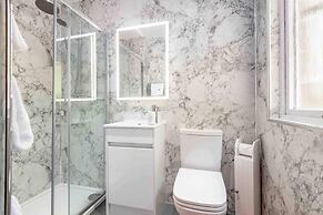 3 Bedroom Bungalow With Htub & Private Loch Access