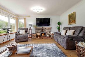 3 Bedroom Bungalow With Htub & Private Loch Access