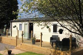 Lake District Western 2-bed Cabin, Pet Frien