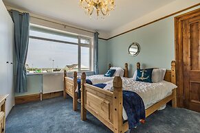 Beachside Apartment