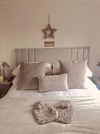 A Beautiful, Unique Lodge, Made for two