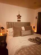 A Beautiful, Unique Lodge, Made for two