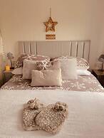 A Beautiful, Unique Lodge, Made for two