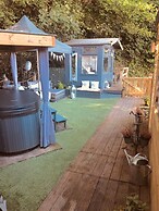 A Beautiful, Unique Lodge, Made for two