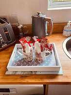 A Beautiful, Unique Lodge, Made for two