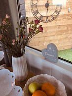 A Beautiful, Unique Lodge, Made for two