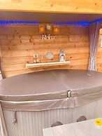 A Beautiful, Unique Lodge, Made for two