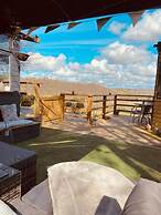 A Beautiful, Unique Lodge, Made for two