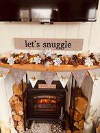 A Beautiful, Unique Lodge, Made for two