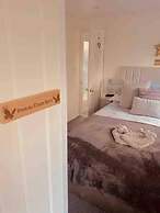 A Beautiful, Unique Lodge, Made for two