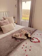 A Beautiful, Unique Lodge, Made for two