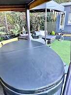 A Beautiful, Unique Lodge, Made for two