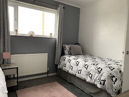 Newly Renovated 2-bed House in Gorleston-on-sea