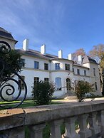 Chambres D'hôtes Vichy : Château de Charmeil